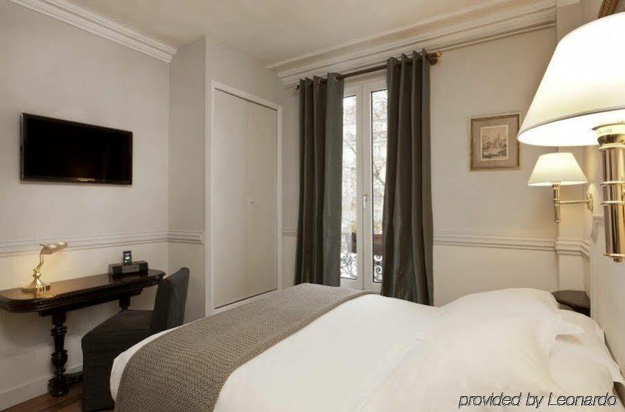 Hotel De La Porte Doree Paris Exterior photo