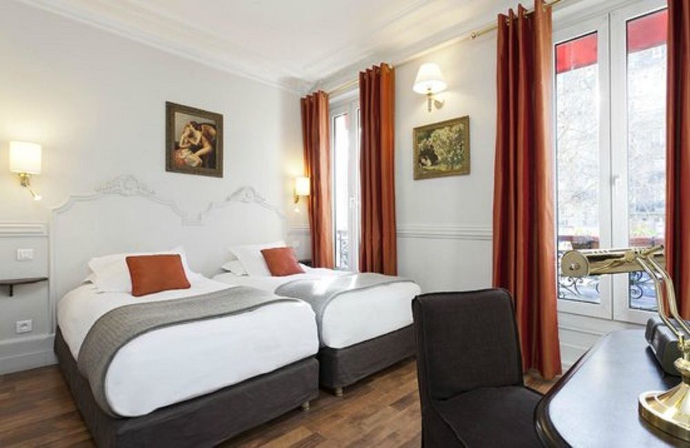 Hotel De La Porte Doree Paris Exterior photo